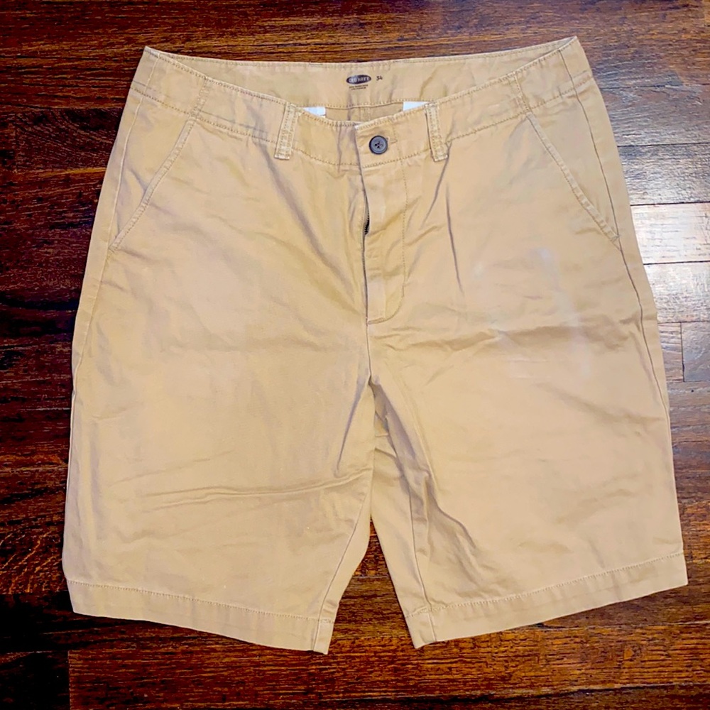 Great condition tan shorts